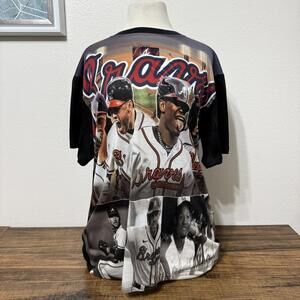 King Atlanta Braves Graphic T-Shirt Large